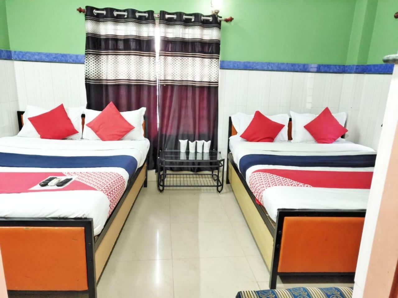 Tirupati Lodge Njp Siliguri Exterior foto