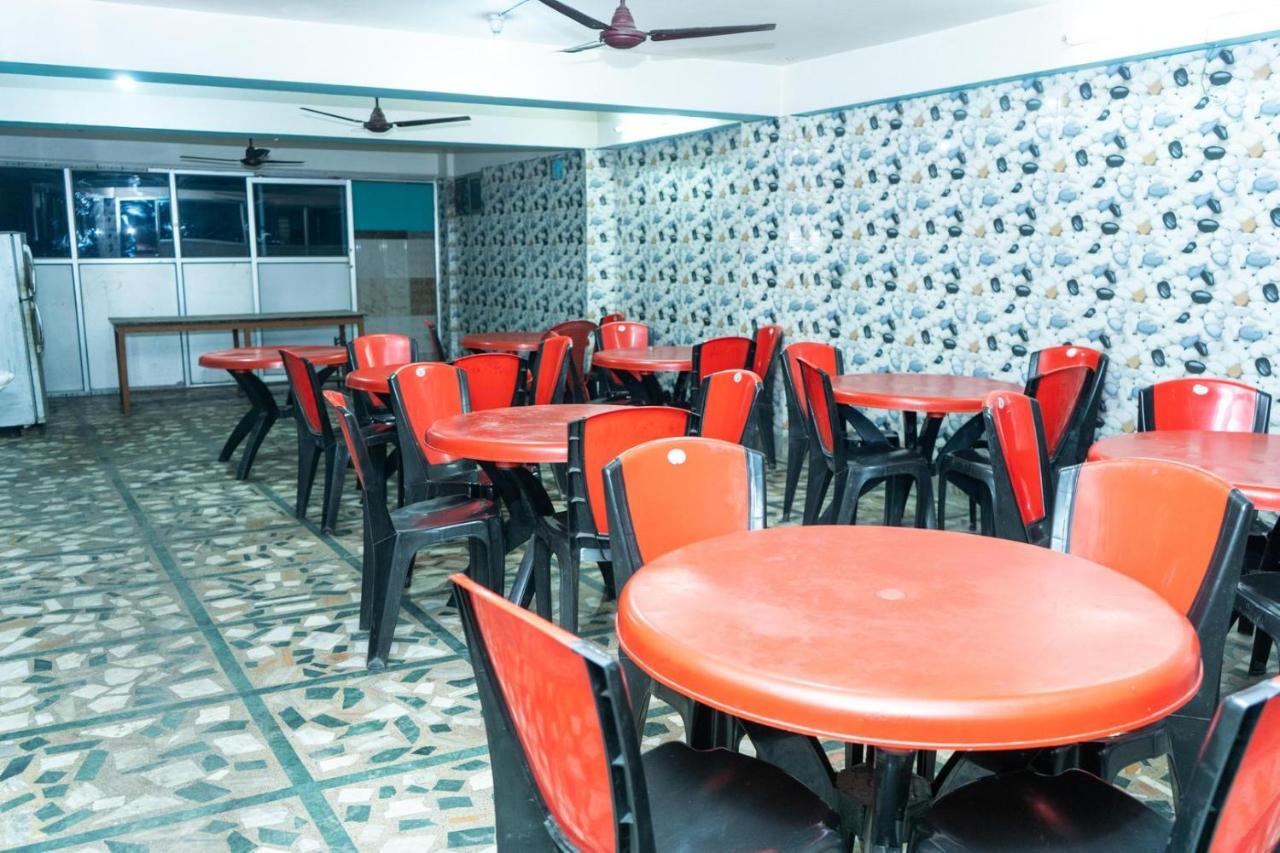 Tirupati Lodge Njp Siliguri Exterior foto